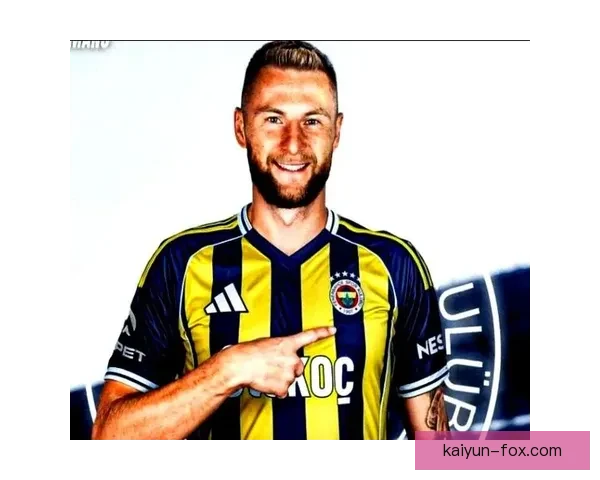 什克里尼亚尔技术全面性获认可，防守稳健且出球能力持续提升